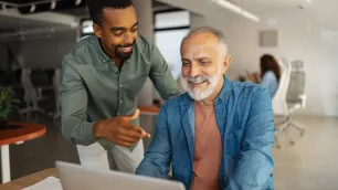 Cross-Generational Mentoring: Breaking Traditional Hierarchies