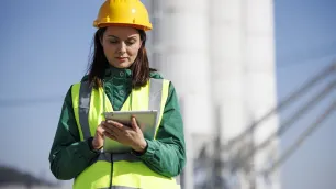 The Qualitative and Quantitative Approach to Risk Assessment