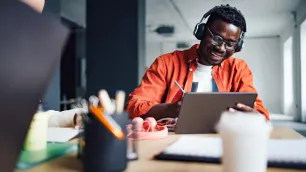 Building a Culture of Continuing Professional Learning Through Institutional Readiness in Digital Higher Education